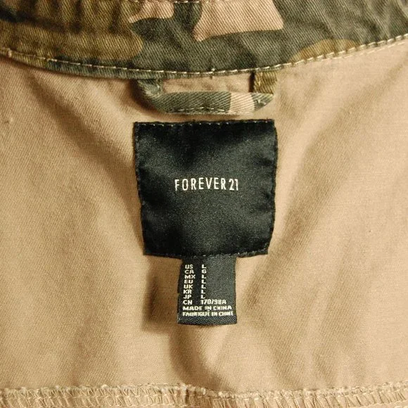 Forever 21 Camo Jacket - Picture 4 of 4